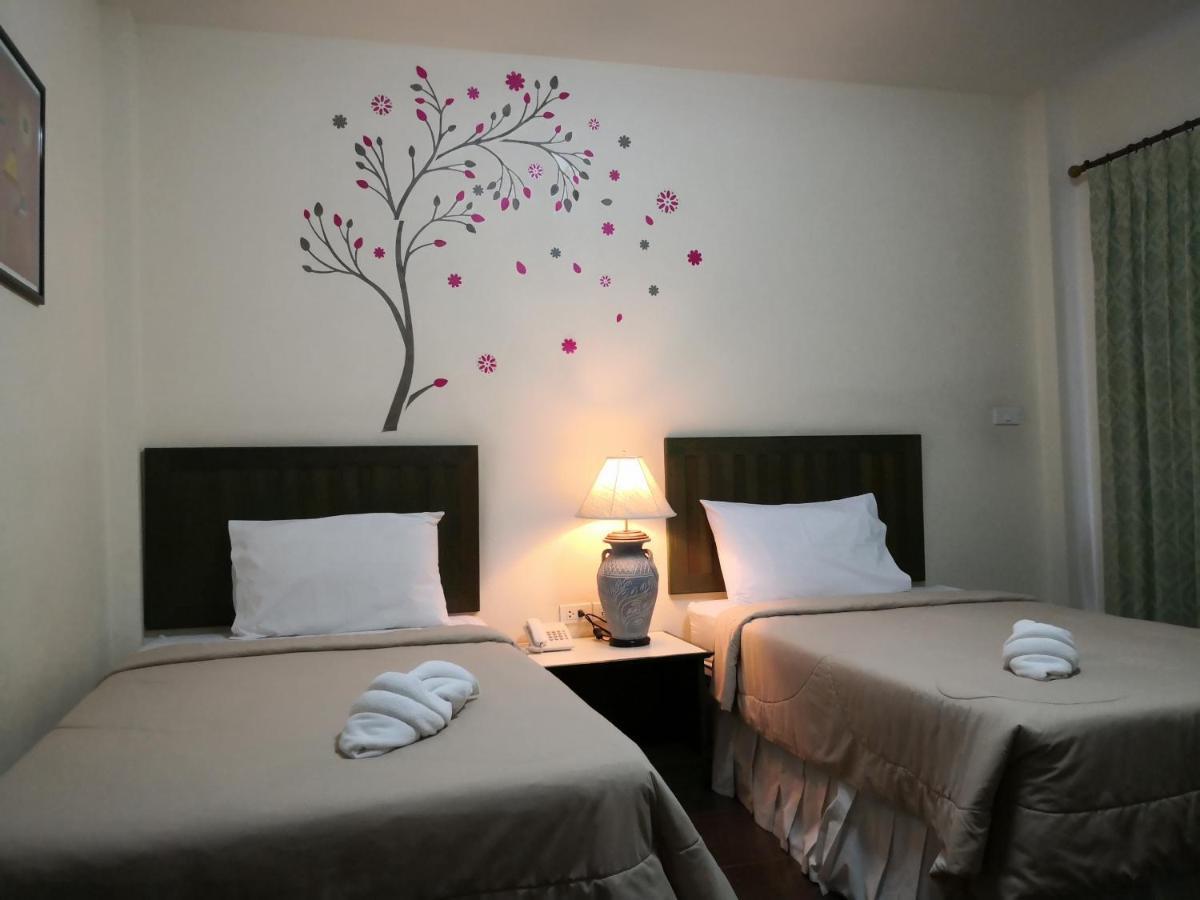 הואה הין Baan Suksiri Hotel מראה חיצוני תמונה