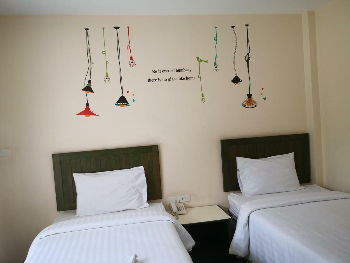 הואה הין Baan Suksiri Hotel מראה חיצוני תמונה